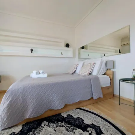 Rooftop Project Mitropolis Lejlighed *